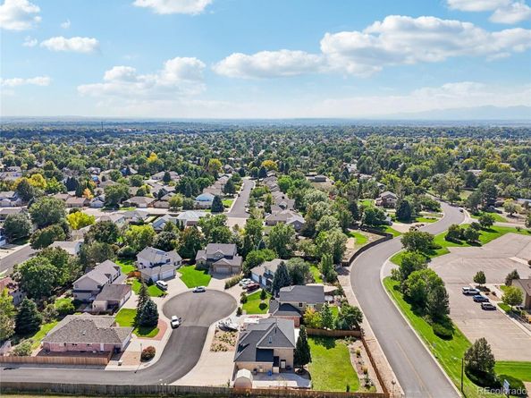 2425 Willow Lane, Longmont CO 80503