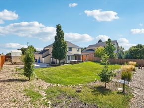 2425 Willow Lane, Longmont CO 80503