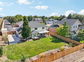 2425 Willow Lane, Longmont CO 80503