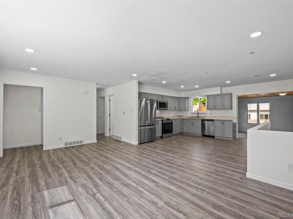 1035 Iris Street, Broomfield CO 80020