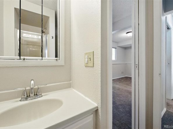 17593 E Temple Drive, Aurora CO 80015