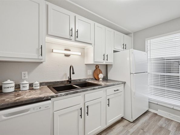 155 Paris Circle, Aurora CO 80011