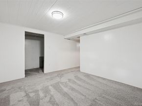 155 Paris Circle, Aurora CO 80011