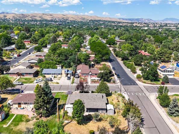 700 S Briarwood Drive, Lakewood CO 80226