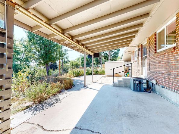 700 S Briarwood Drive, Lakewood CO 80226