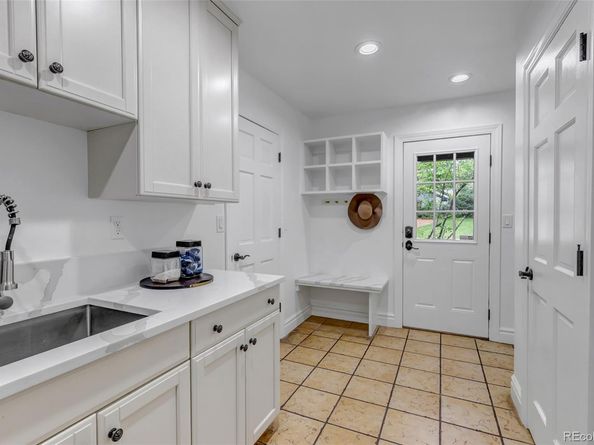17 E Belleview Lane, Greenwood Village CO 80121