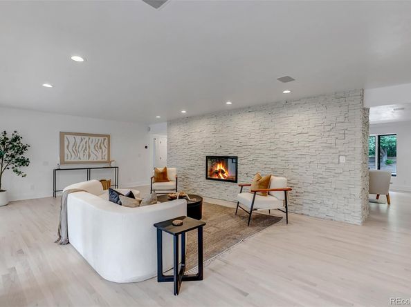 17 E Belleview Lane, Greenwood Village CO 80121