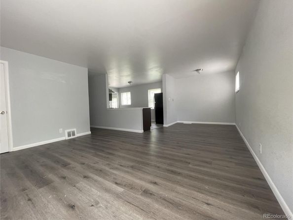 1860 S Dahlia Street, Denver CO 80222