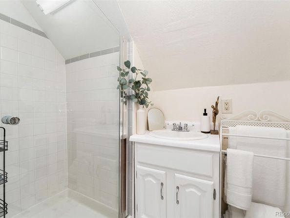 3016 N Franklin Street, Denver CO 80205