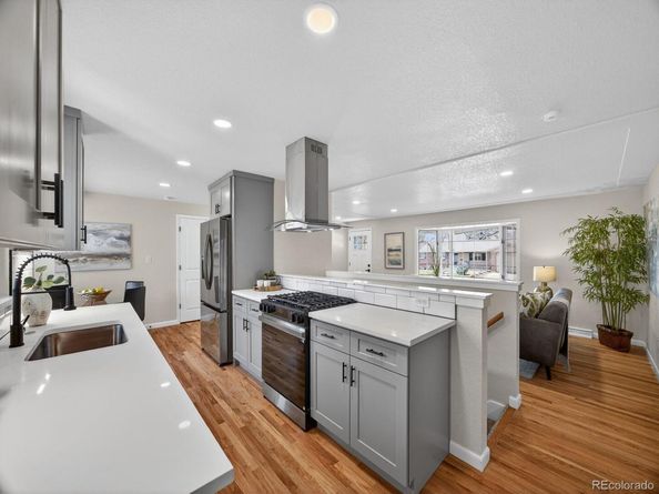 6984 Owens Street, Arvada CO 80004