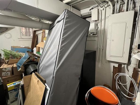 Undisclosed Address #5895473, Denver CO 80206