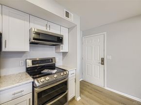 2575 S Syracuse Way M306, Denver CO 80231