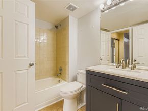 2575 S Syracuse Way M306, Denver CO 80231