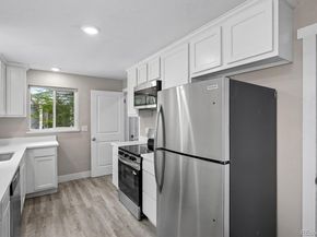 9801 E 8th Avenue, Aurora CO 80010