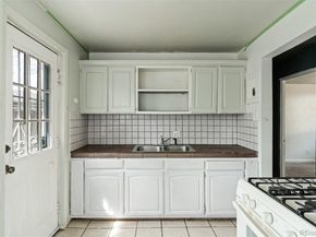 1101 Akron Street, Aurora CO 80010