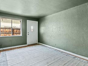 1101 Akron Street, Aurora CO 80010