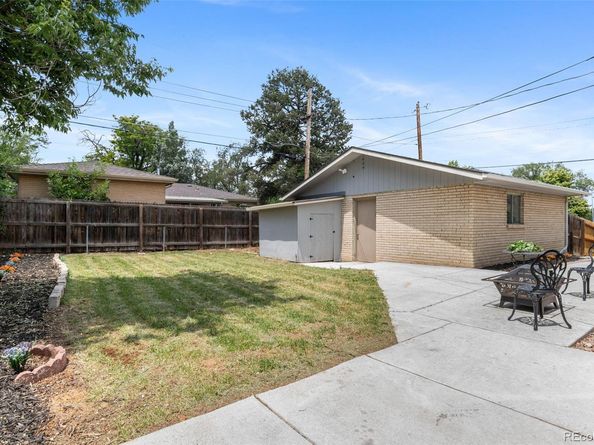 995 Ironton Street, Aurora CO 80010