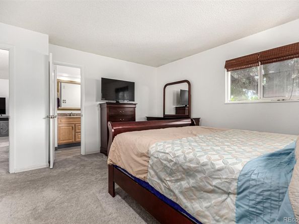 2112 S Olathe Street, Aurora CO 80013