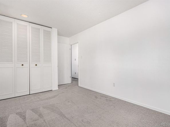 2112 S Olathe Street, Aurora CO 80013