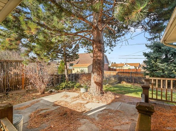 9083 W Iowa Avenue, Lakewood CO 80232