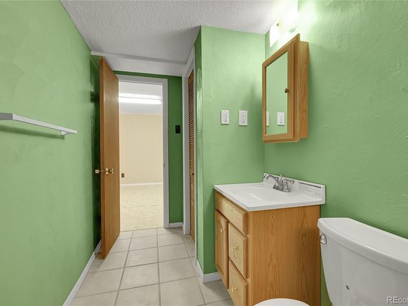 9083 W Iowa Avenue, Lakewood CO 80232