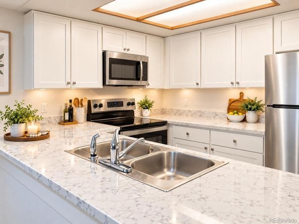 4274 S Salida Way 2, Aurora CO 80013