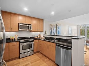 7220 W Bonfils Lane 205, Lakewood CO 80226
