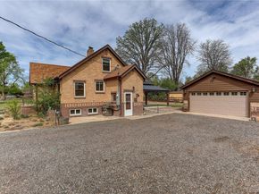 6907 W 12th Avenue, Lakewood CO 80214