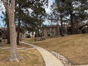 1850 S Pitkin Circle B, Aurora CO 80017