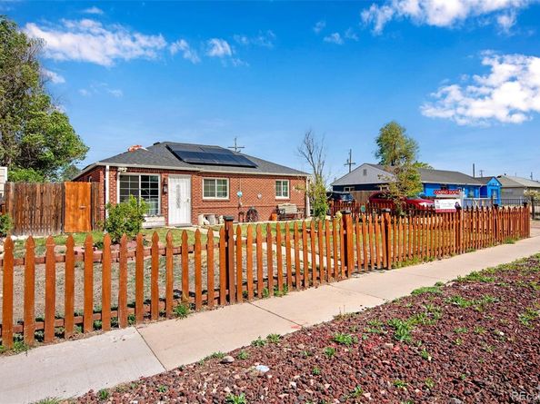 850 Peoria Street, Aurora CO 80011
