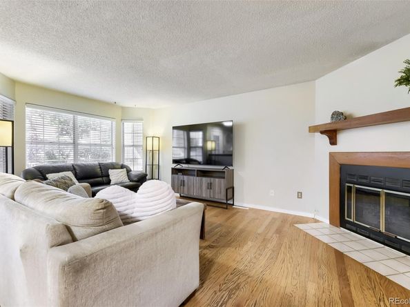 2036 S Balsam Street, Lakewood CO 80227