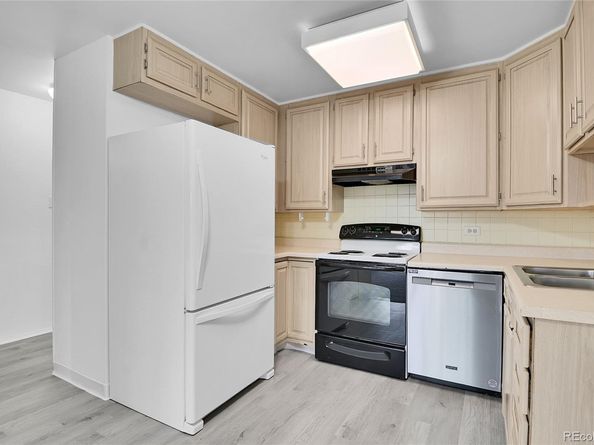 9655 E Center Avenue 9D, Denver CO 80247