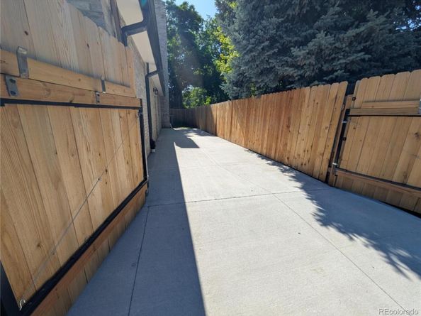 8129 S Yukon Street S, Littleton CO 80128