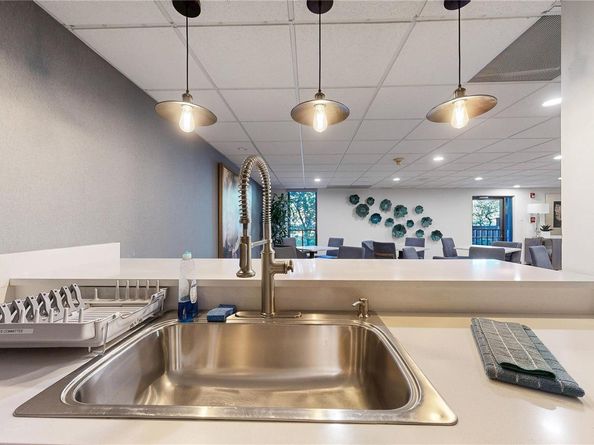 460 S Marion Parkway 102, Denver CO 80209