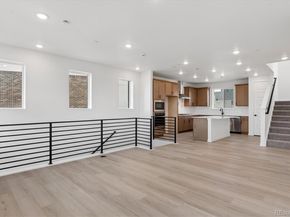 Undisclosed Address #6358784, Centennial CO 80112