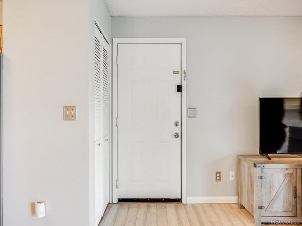 2575 S Syracuse Way K201, Denver CO 80231