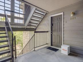 2575 S Syracuse Way K201, Denver CO 80231