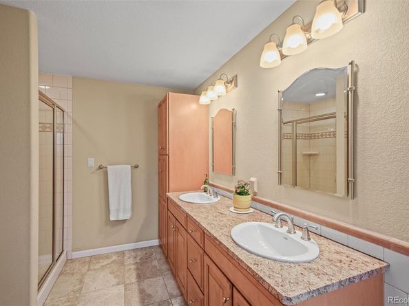 720 Emerald Lane, Lakewood CO 80214