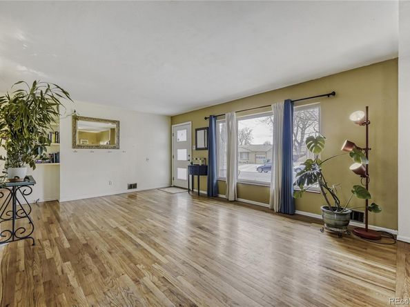 2924 S Zurich Court, Denver CO 80236