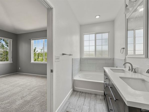 280 Granby Way C, Aurora CO 80011