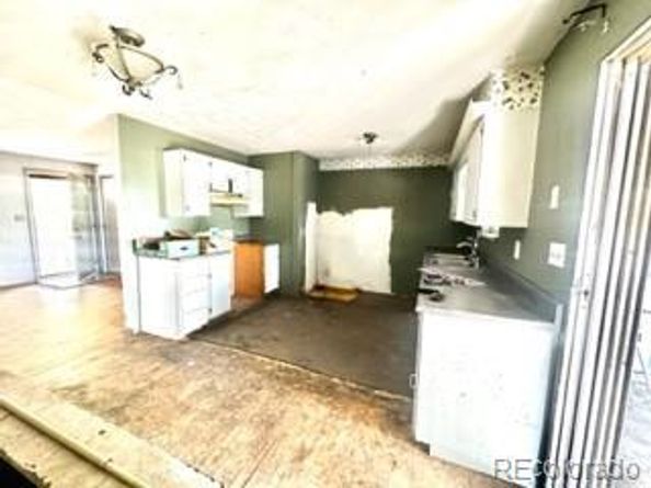 8384 Mitze Way, Denver CO 80221