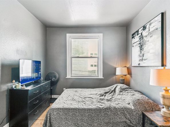 909 W Park Avenue, Denver CO 80205
