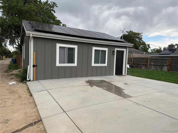 1749 Macon Street, Aurora CO 80010