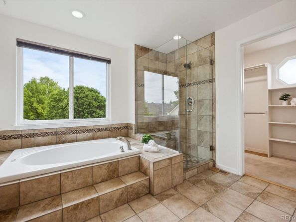 2240 Summitview Drive, Longmont CO 80504