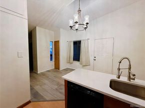 972 S Dearborn Way 17, Aurora CO 80012