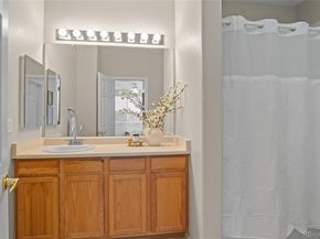 7160 S Wenatchee Way B, Aurora CO 80016