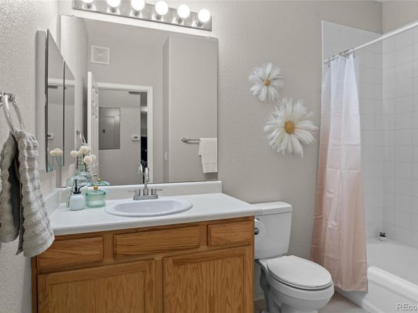 7160 S Wenatchee Way B, Aurora CO 80016