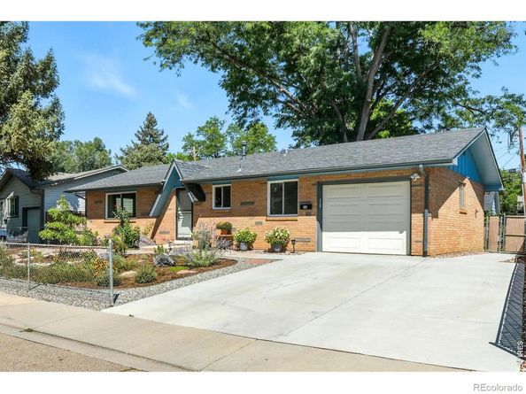 16 Merideth Lane, Longmont CO 80501