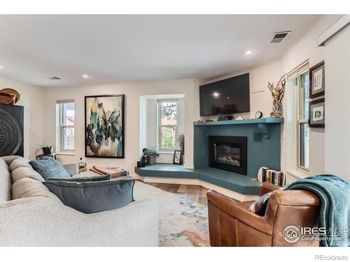 4475 Laguna Place