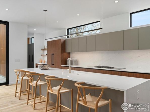735 S Elizabeth Street, Denver CO 80209